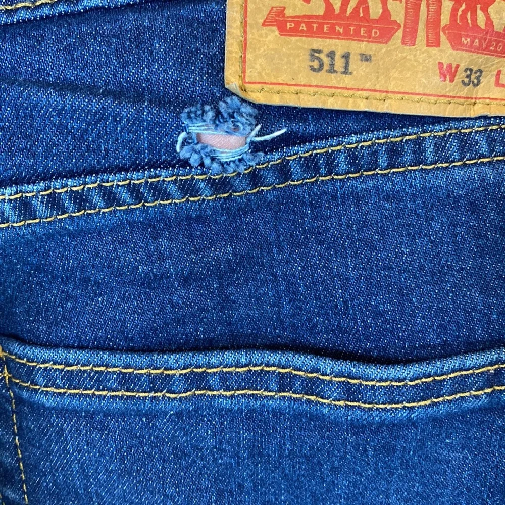 Levi’s 511 distressed jeans size 33x32